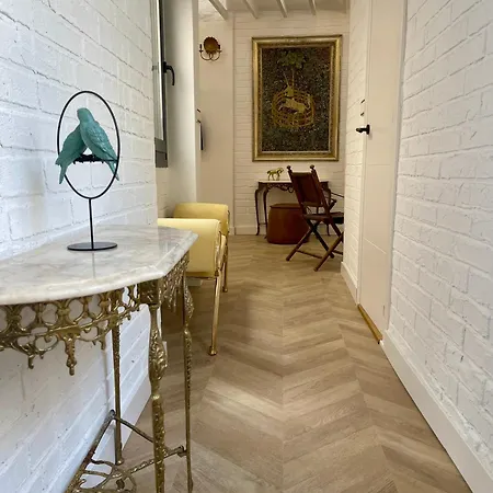 Luxury Historic Centro Apartment *